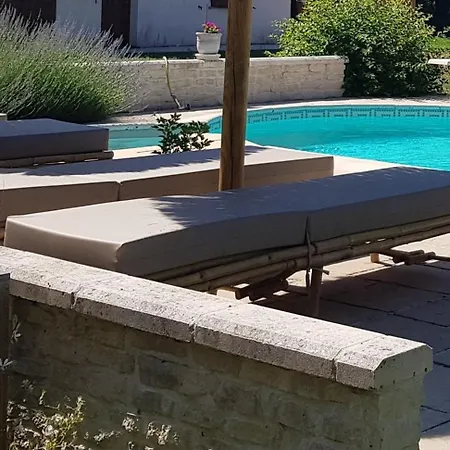 Maison Charmante A Avec Piscine Partagee *